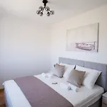 Luce * Sukošan
