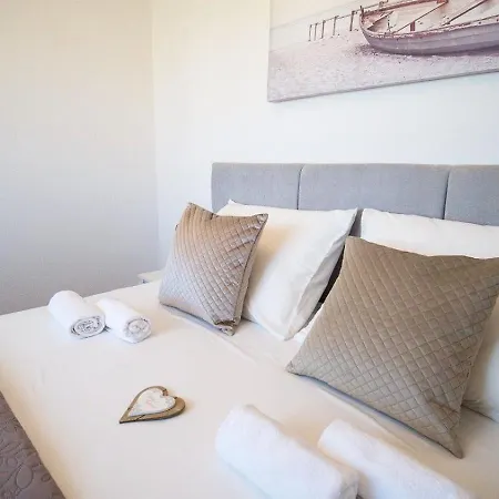 Luce Apartment