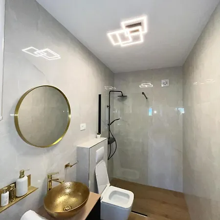 Luce * Sukošan