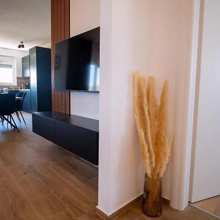 Luce Apartment