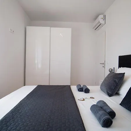 Luce Apartment